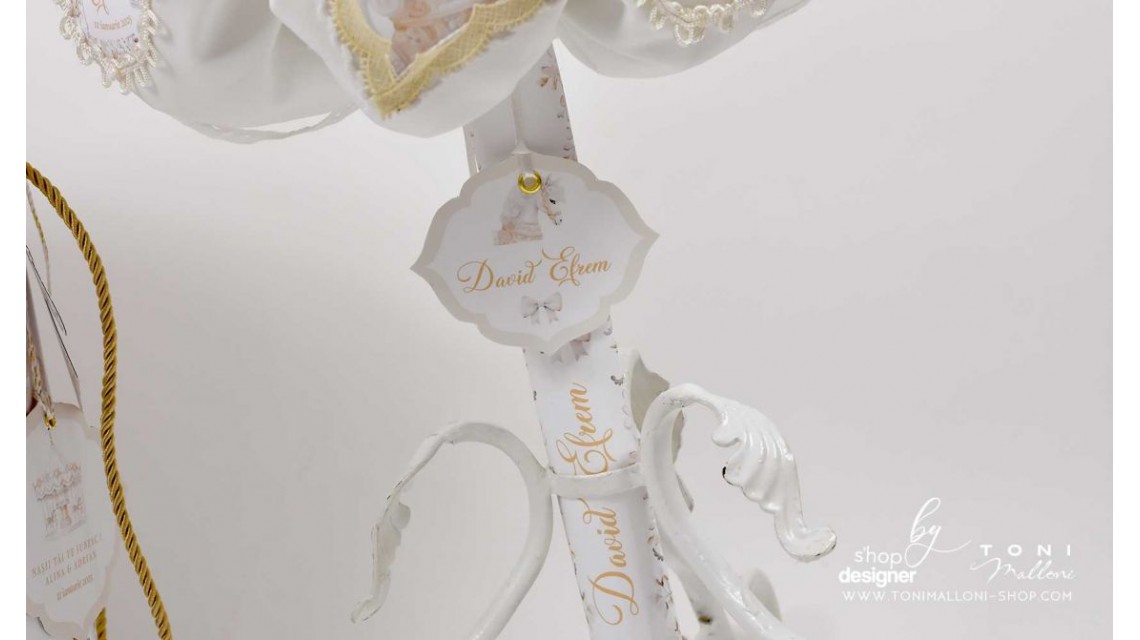Lumanare botez personalizata cu dantele si cai albi White Carousel 6